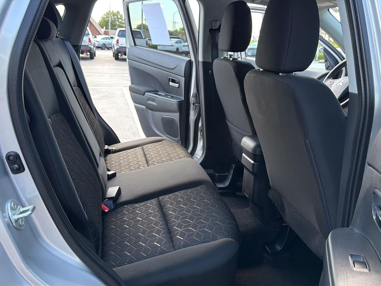 2024 Mitsubishi Outlander Sport ES