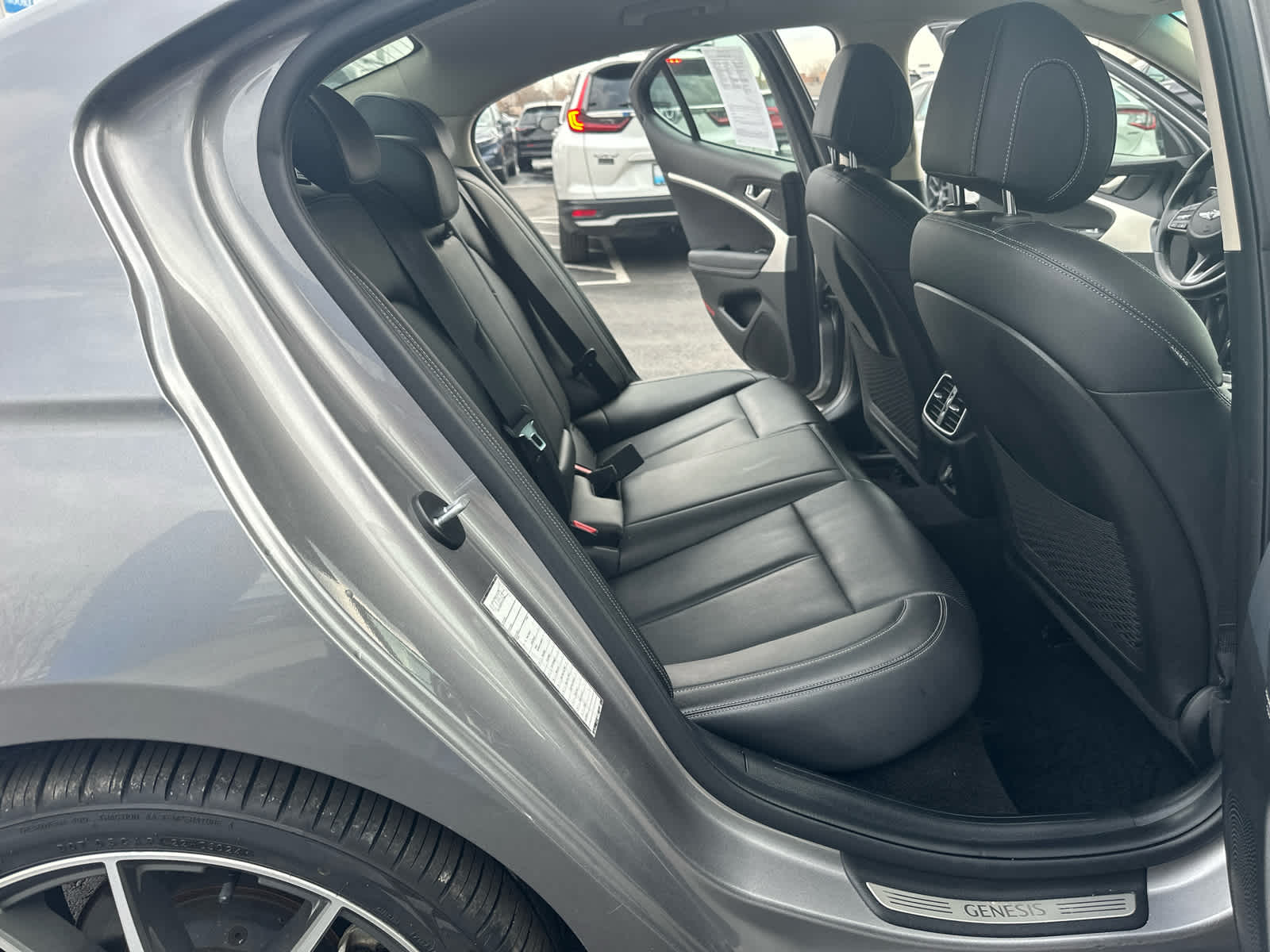 2023 Genesis G70 2.0T