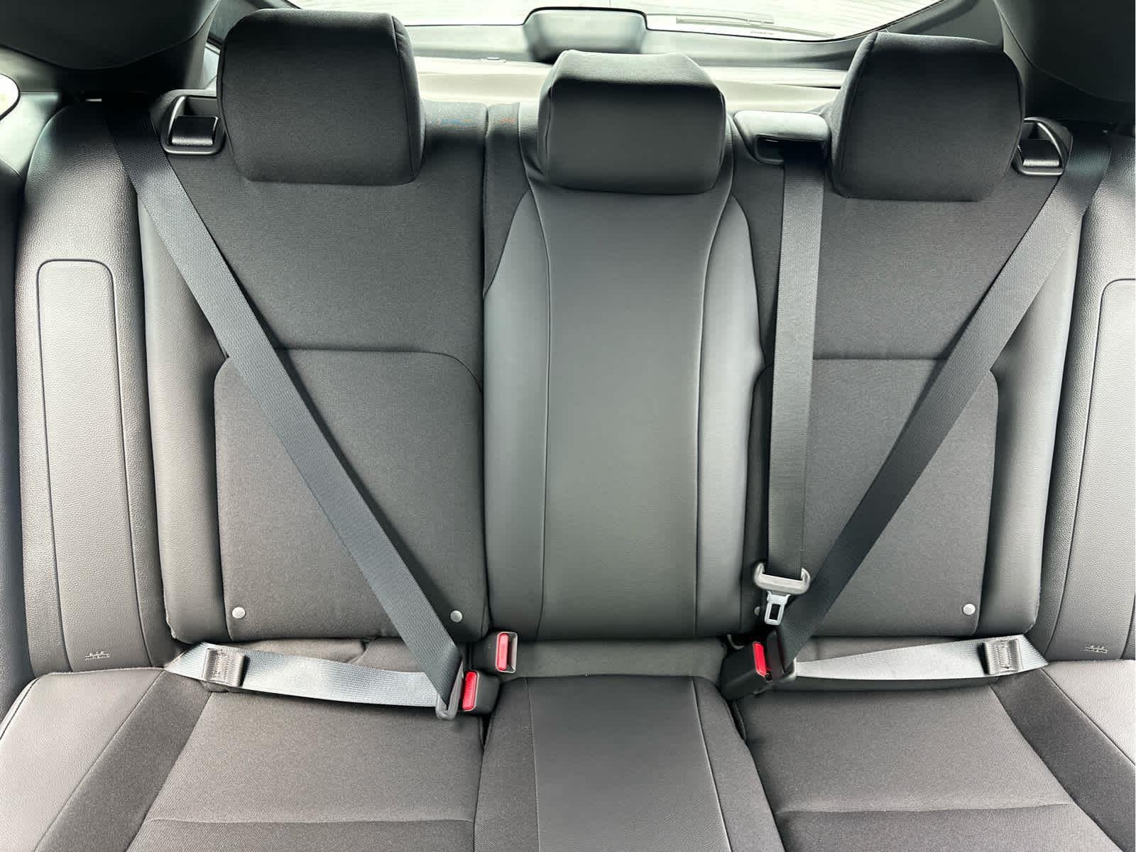 2025 Honda Civic Hatchback Sport - Photo 18