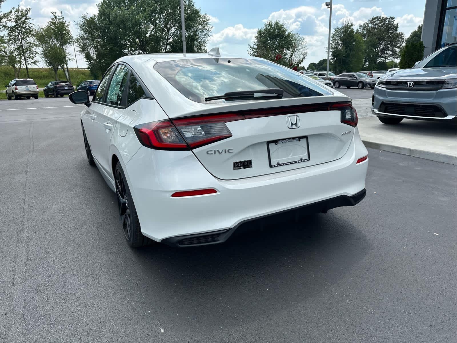 2025 Honda Civic Hatchback Sport - Photo 7