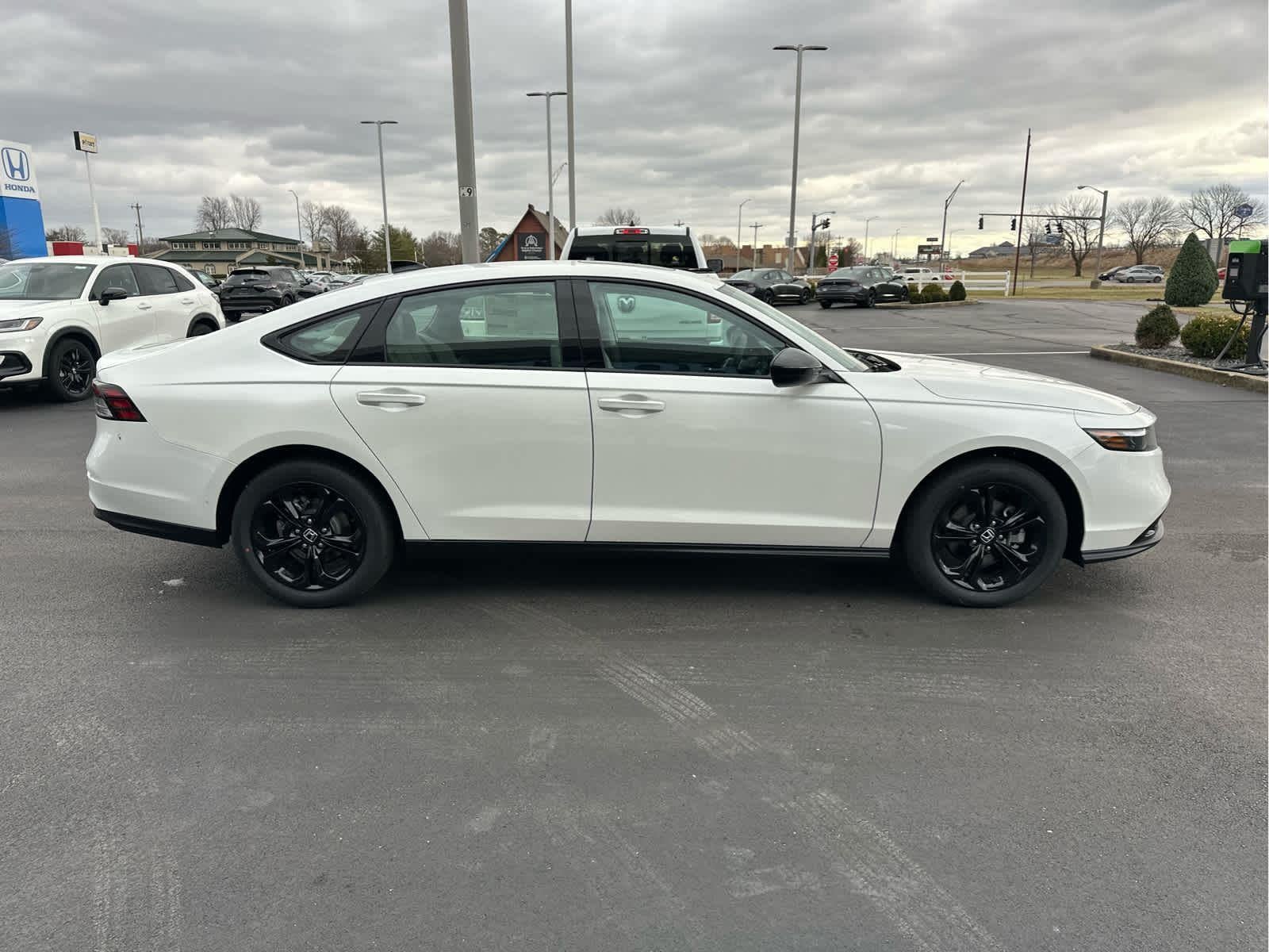 2025 Honda Accord Sedan SE