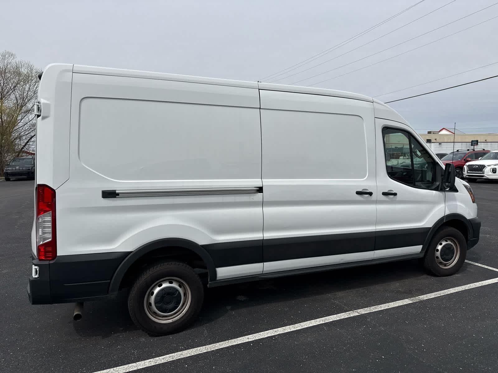 2023 Ford Transit Cargo Van T250 MD RF RWD
