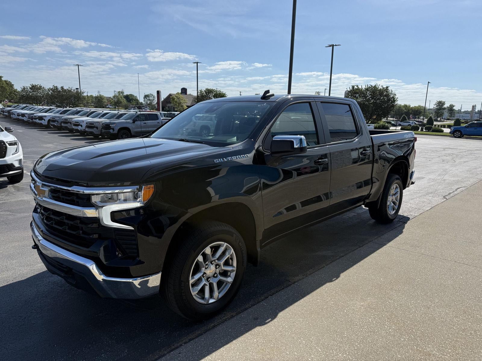 2024 Chevrolet Silverado 1500 LT