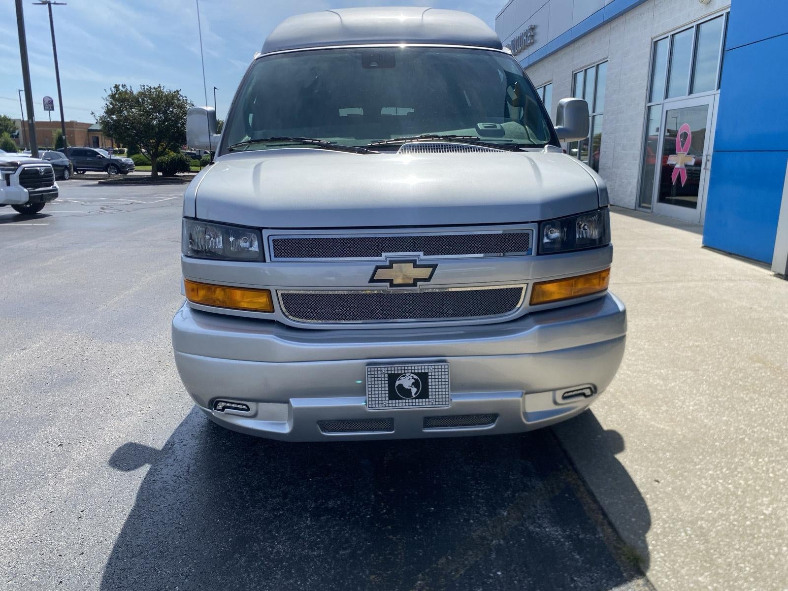 2026 Chevrolet Express Cargo Van 2500 RWD 155"