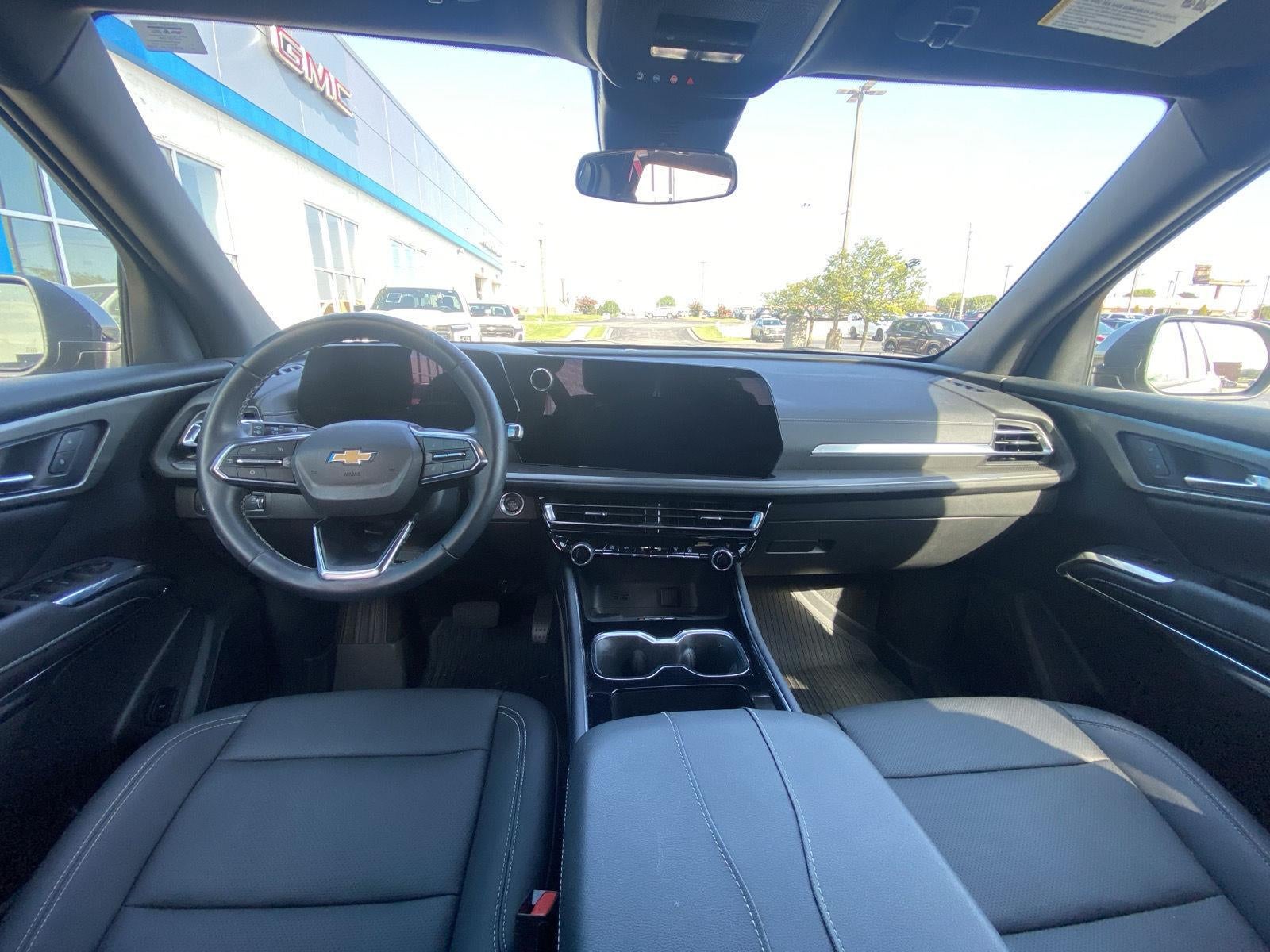 2026 Chevrolet Traverse FWD LT