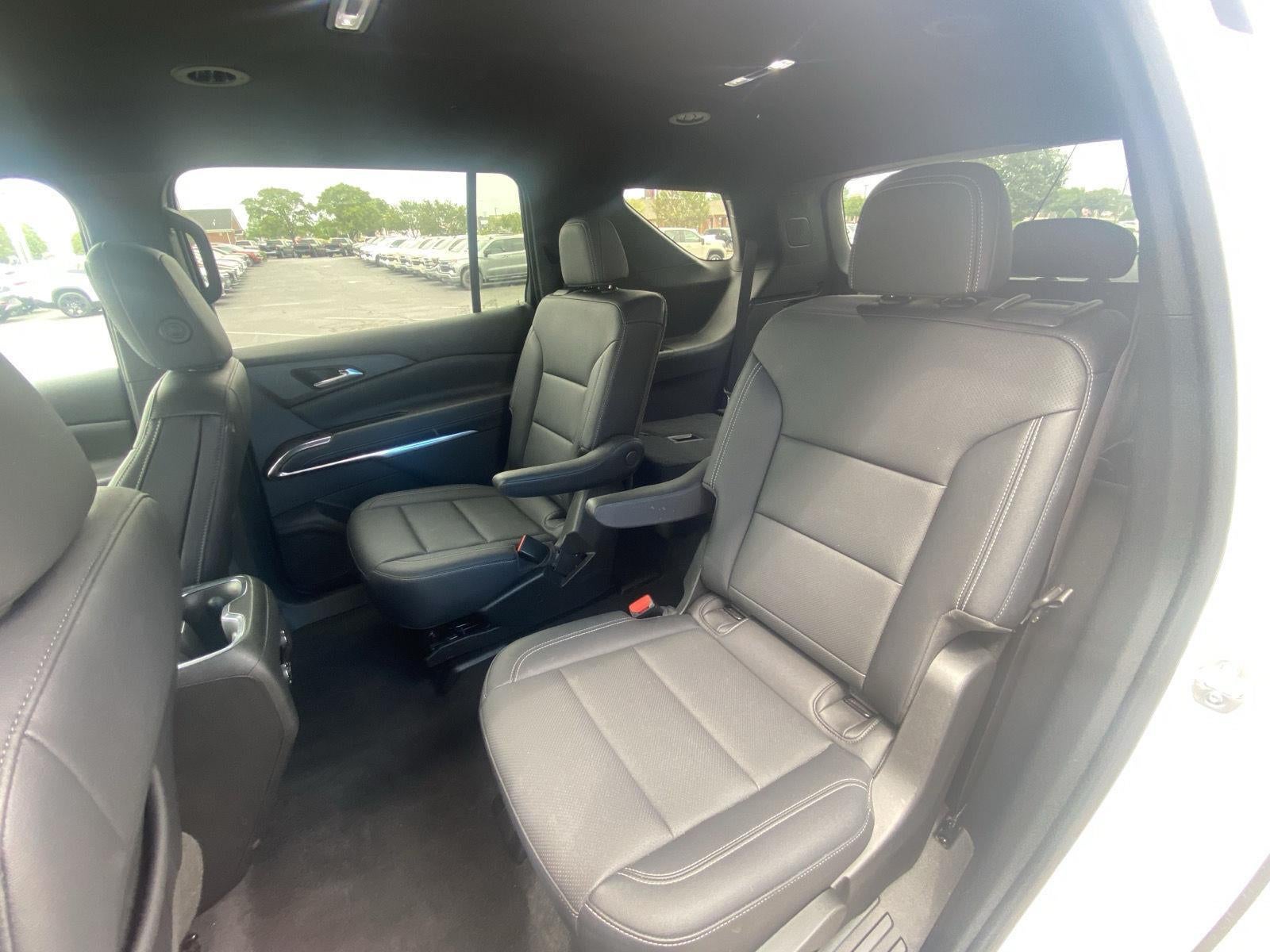 2025 Chevrolet Traverse FWD LT