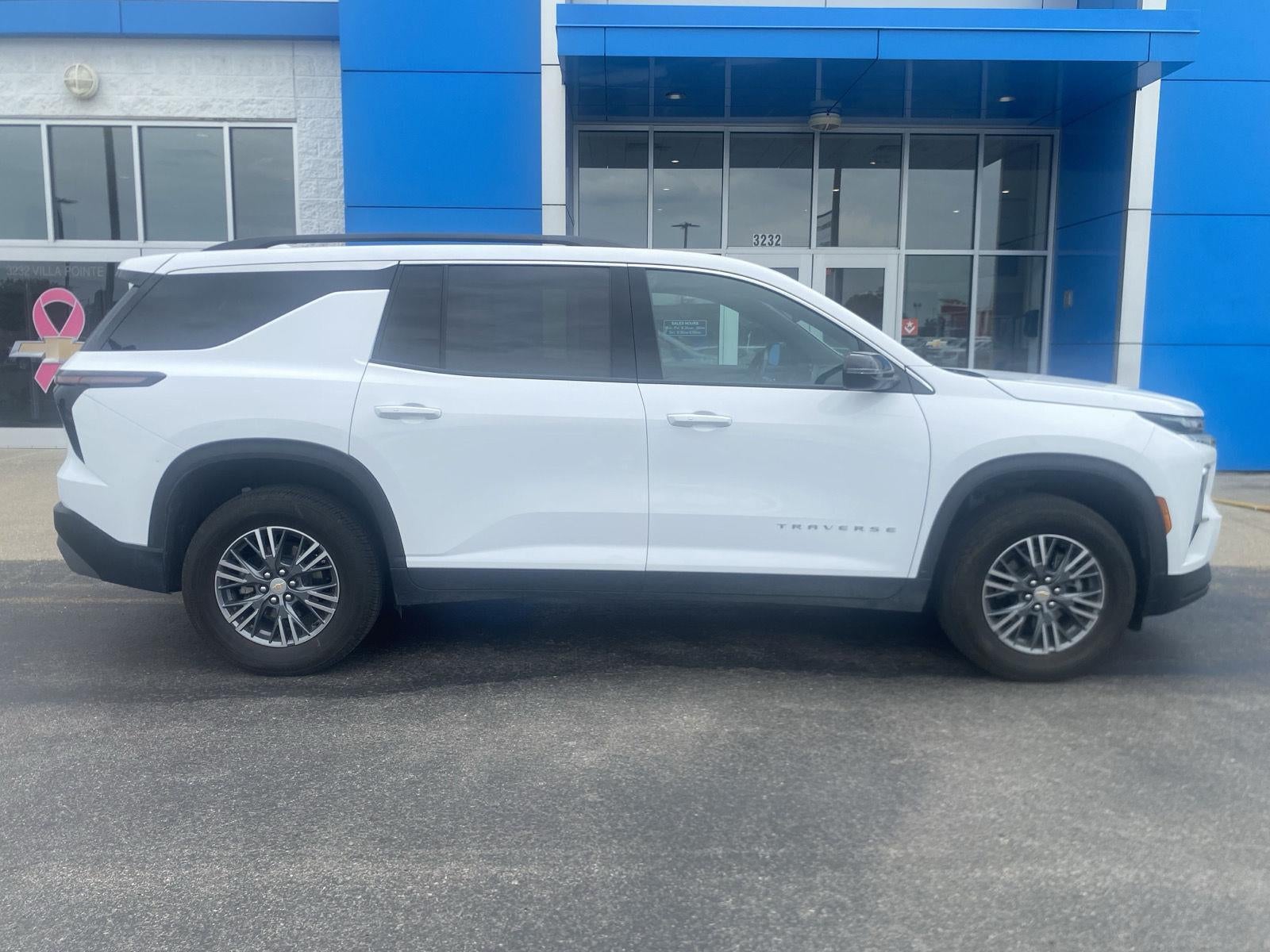 2025 Chevrolet Traverse FWD LT