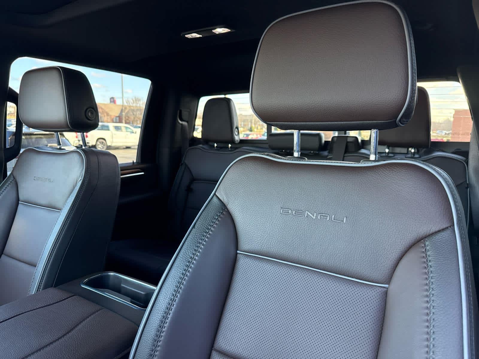 2025 GMC Sierra 2500HD Denali