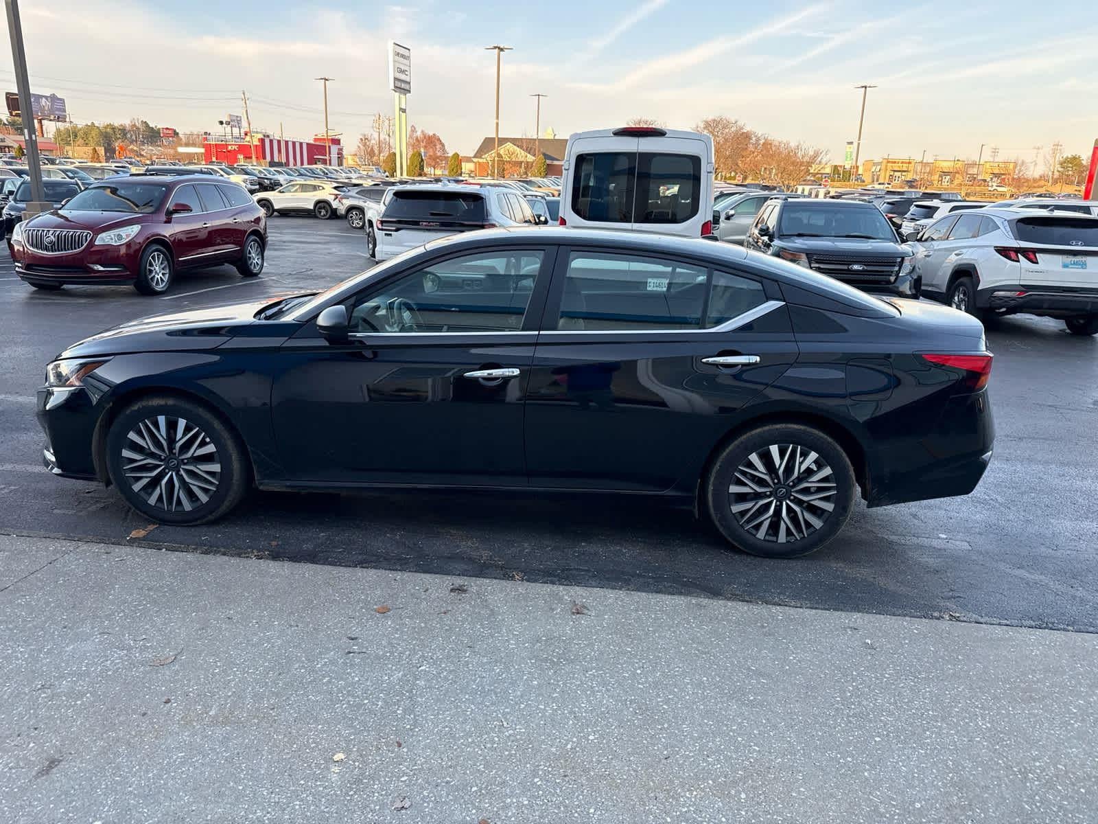 2025 Nissan ALTIMA SV