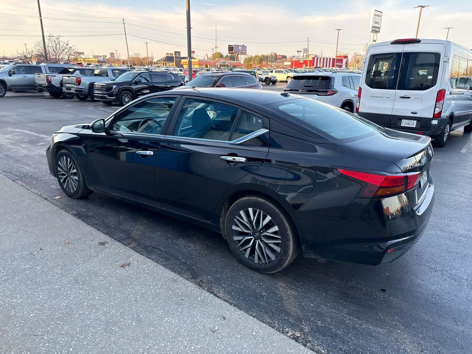 2025 Nissan ALTIMA SV