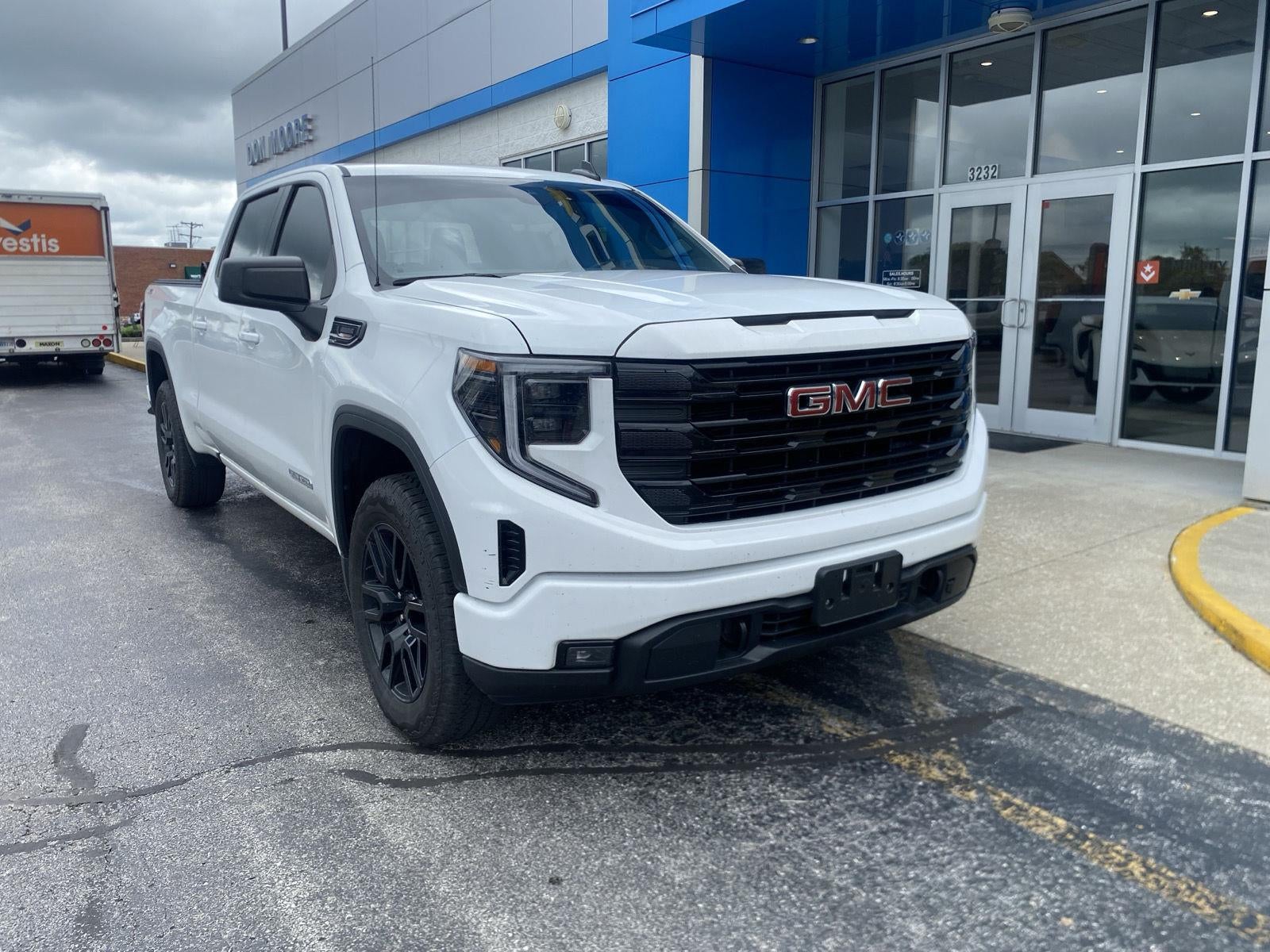 2025 GMC Sierra 1500 Elevation