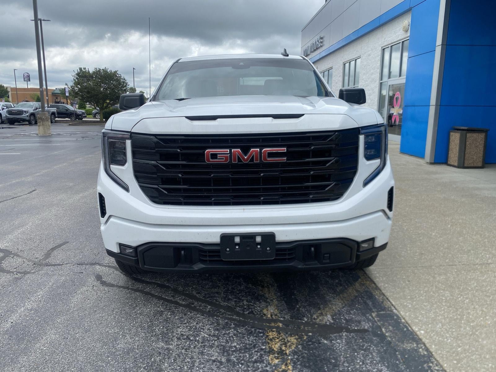 2025 GMC Sierra 1500 Elevation