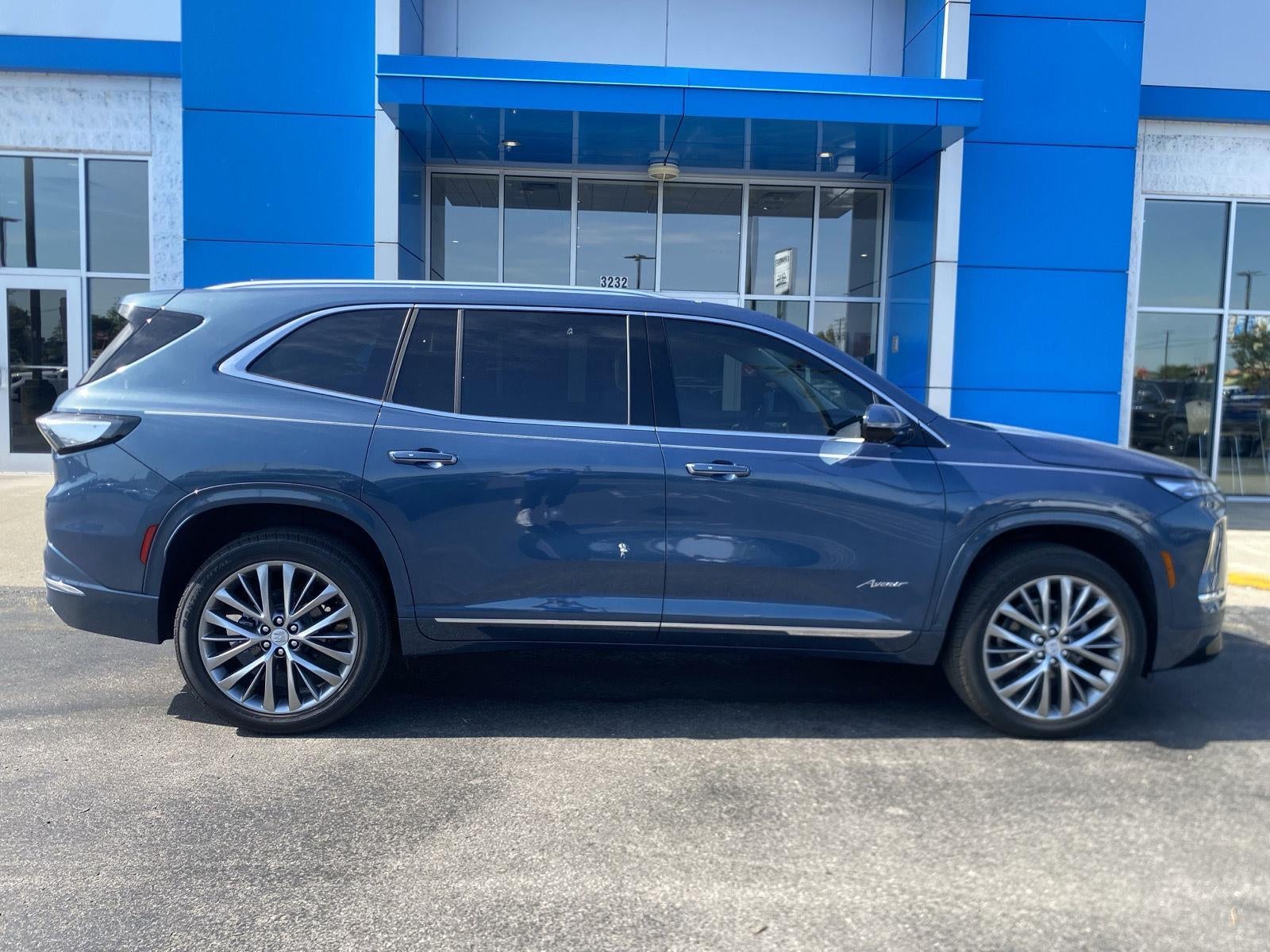 2025 Buick Enclave Avenir